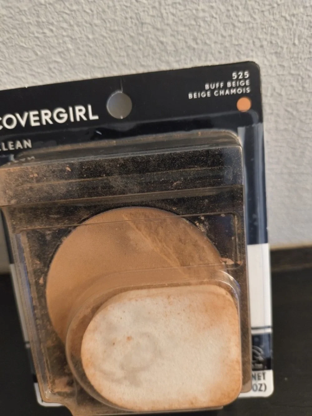 Covergirl Clean Powder Foundation 525 Buff Beige